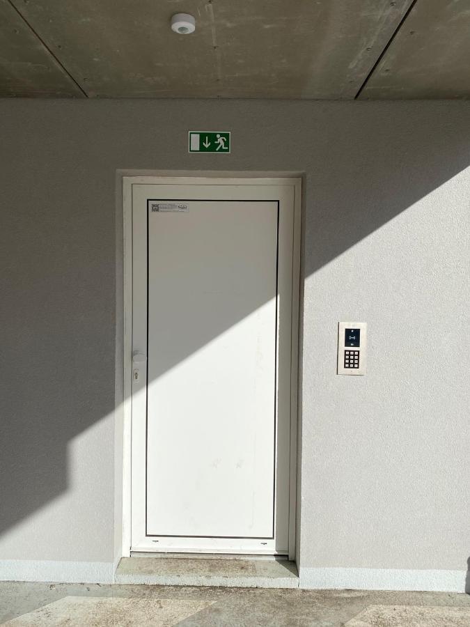 Moderny Apartman S Vyhladom Na Vysoke Tatry Poprad Exterior foto