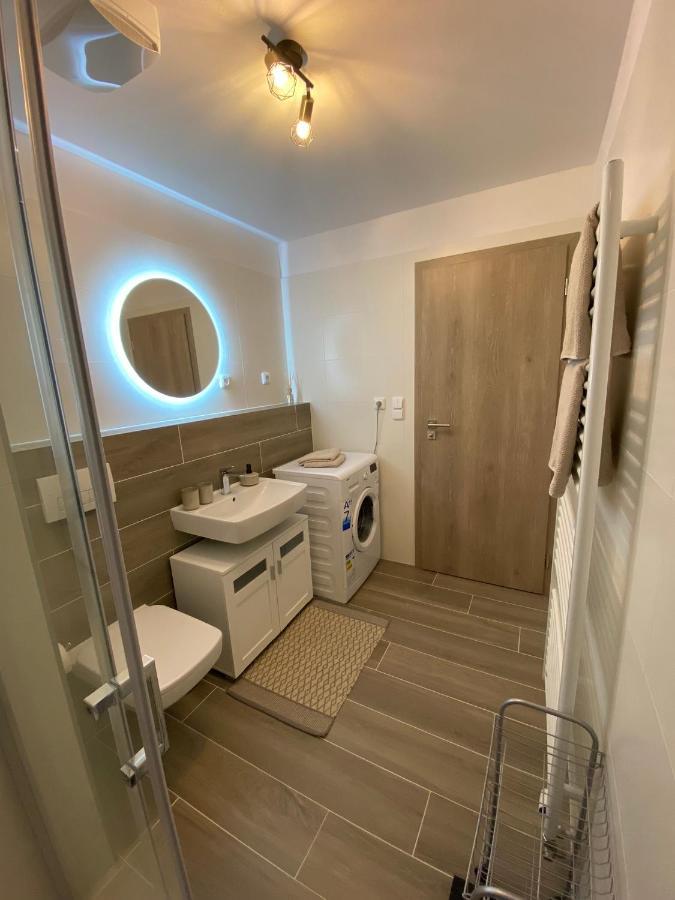 Moderny Apartman S Vyhladom Na Vysoke Tatry Poprad Exterior foto
